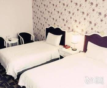 Chengdu Lilac Hotel Fei Cheng Branch Exteriér fotografie