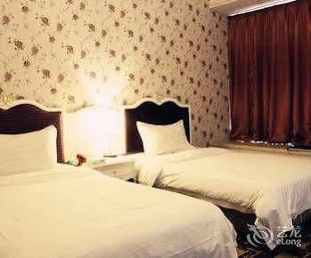 Chengdu Lilac Hotel Fei Cheng Branch Exteriér fotografie